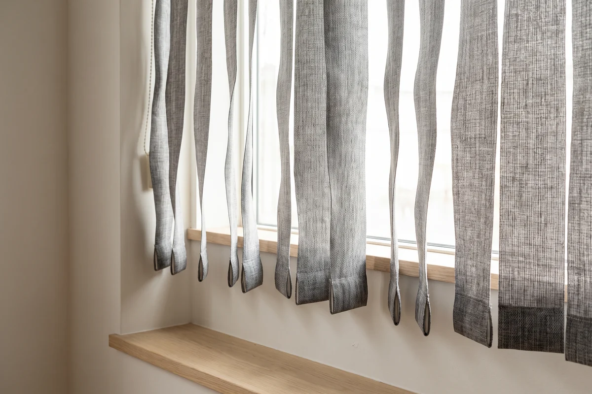 Fabric vertical slats buckling and hanging wavy after being washed