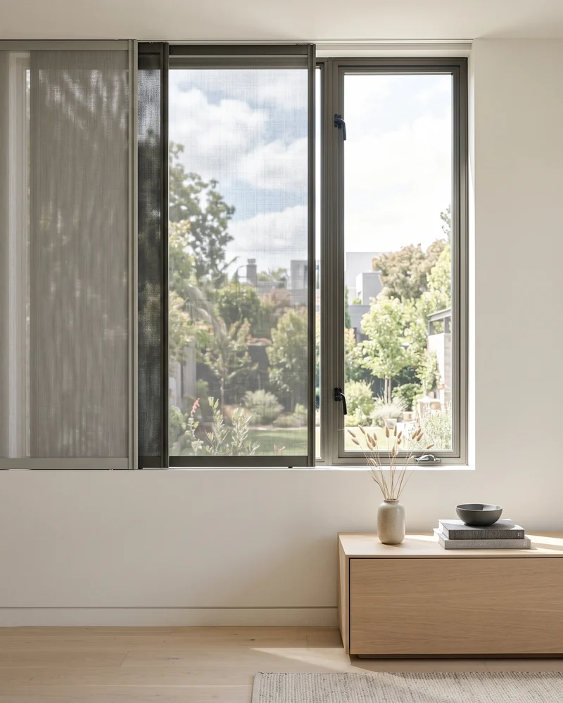 Sunscreen panel glides cutting glare